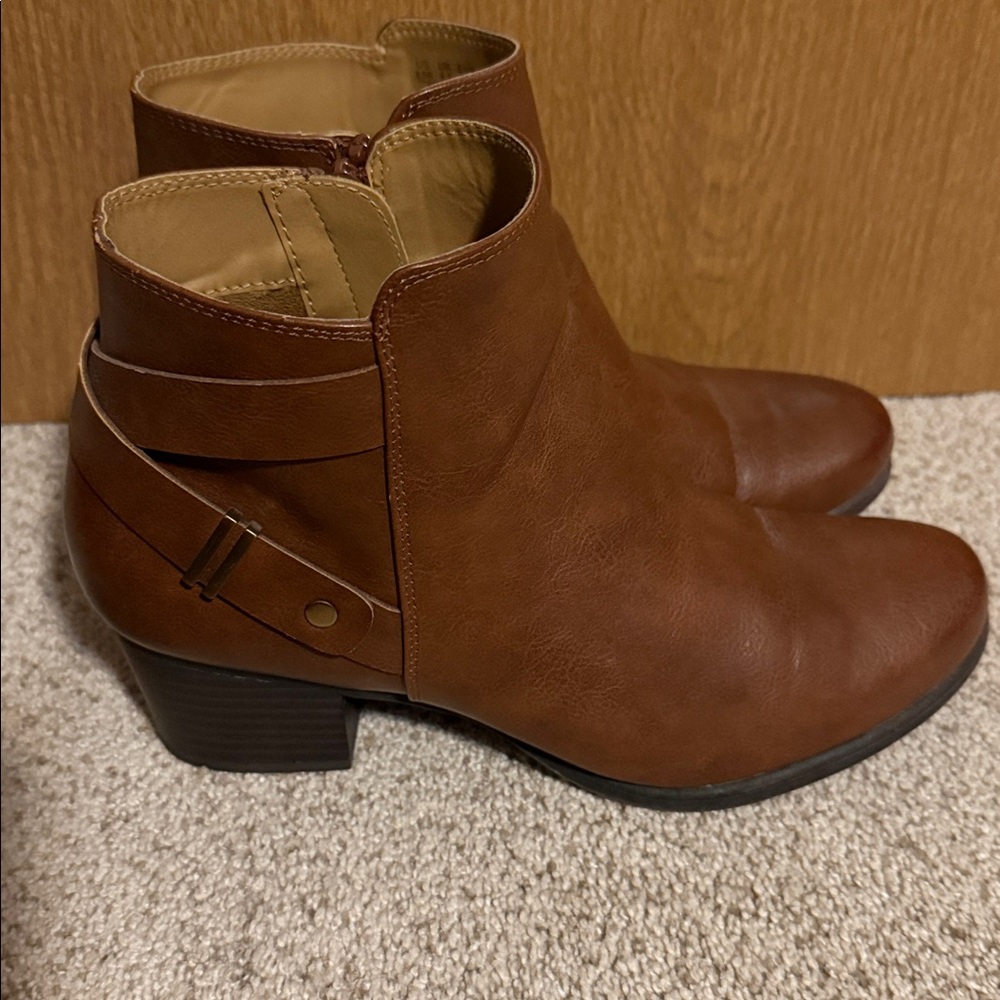 Natural Soul Brown Ankle Boots
